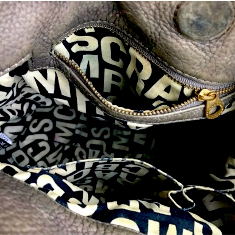 Marc Jacobs Cross Body leather bag purse